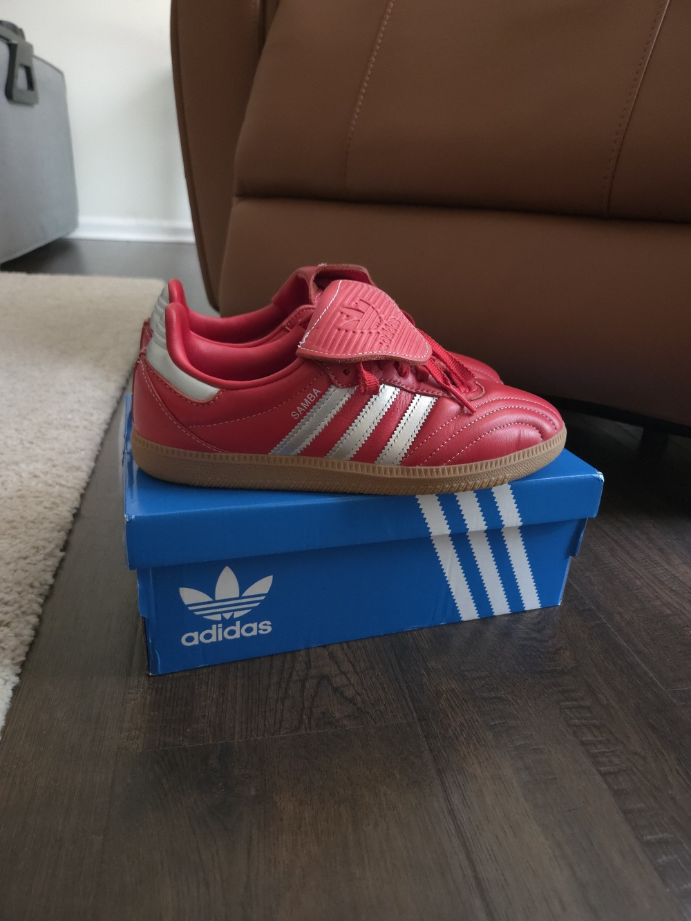 Adidas Women's Samba LT 'Scarlet silver Metallic Gum